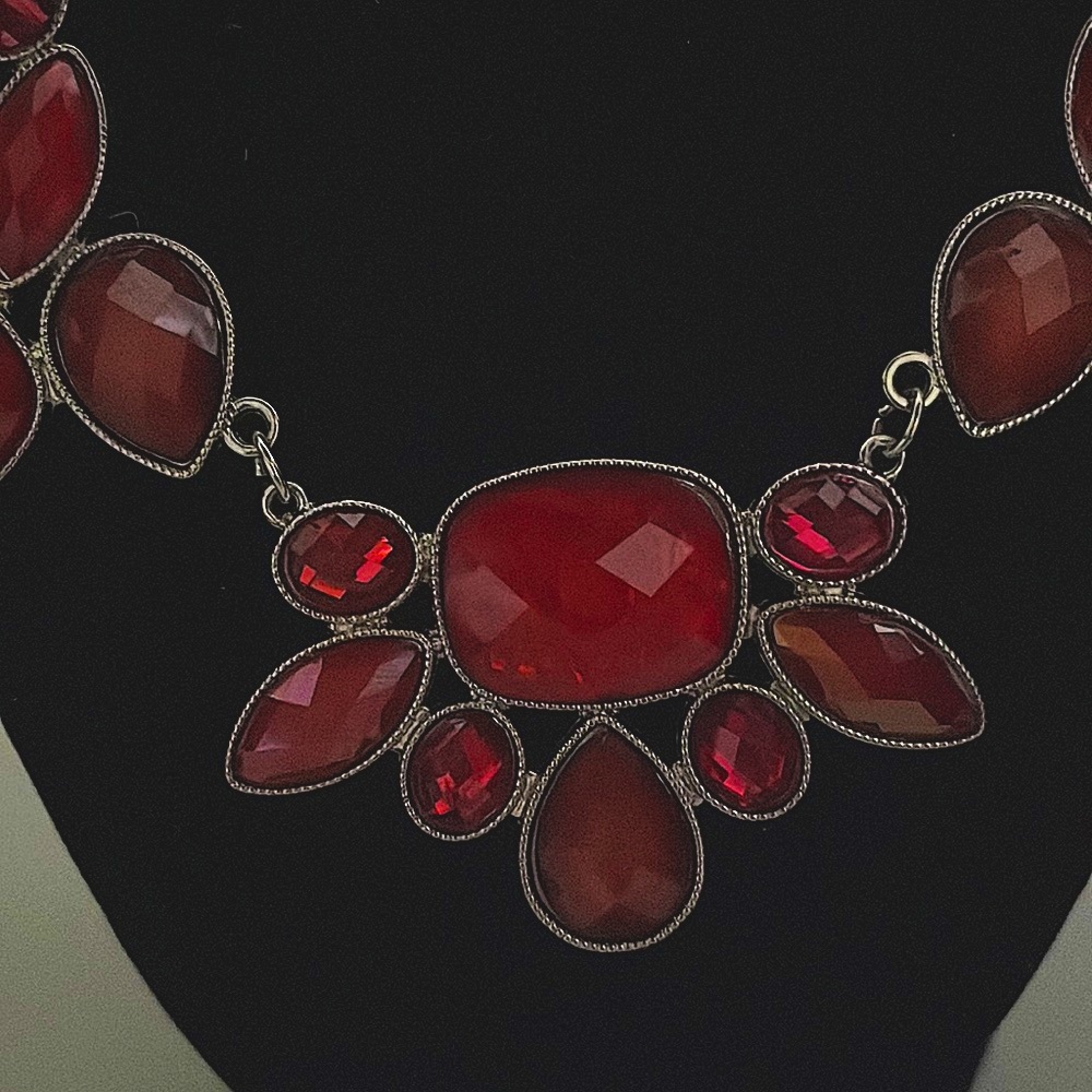 Valentines Accessory - Picture 3 of 6